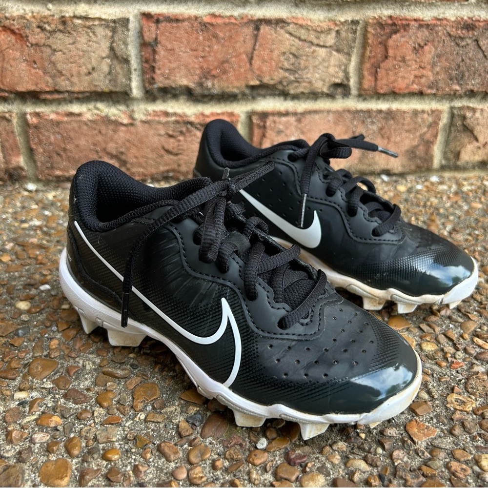 Nike Kids Black Baseball cleats